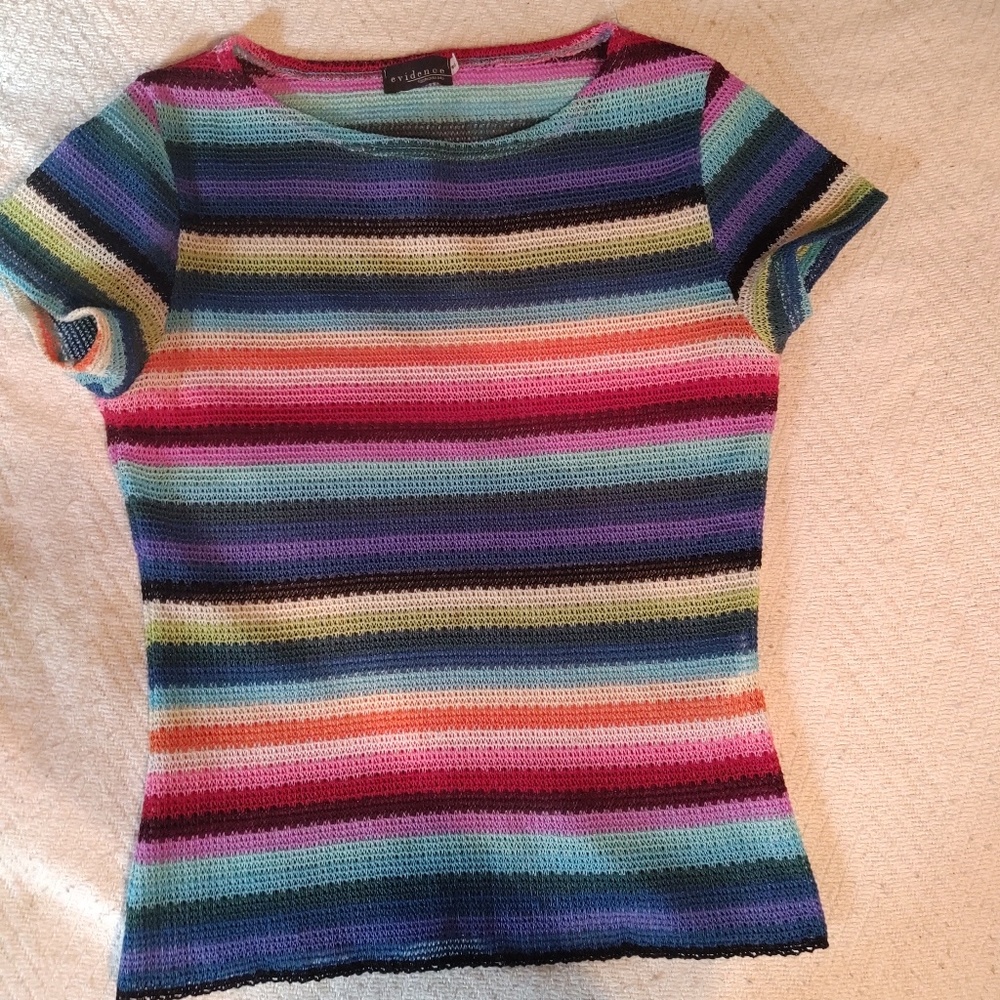 Evidence colorful top